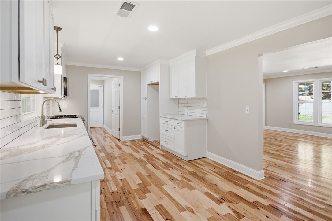 150 Turpin Road Mountain Rest, SC 29664 - Photo 14 of 50