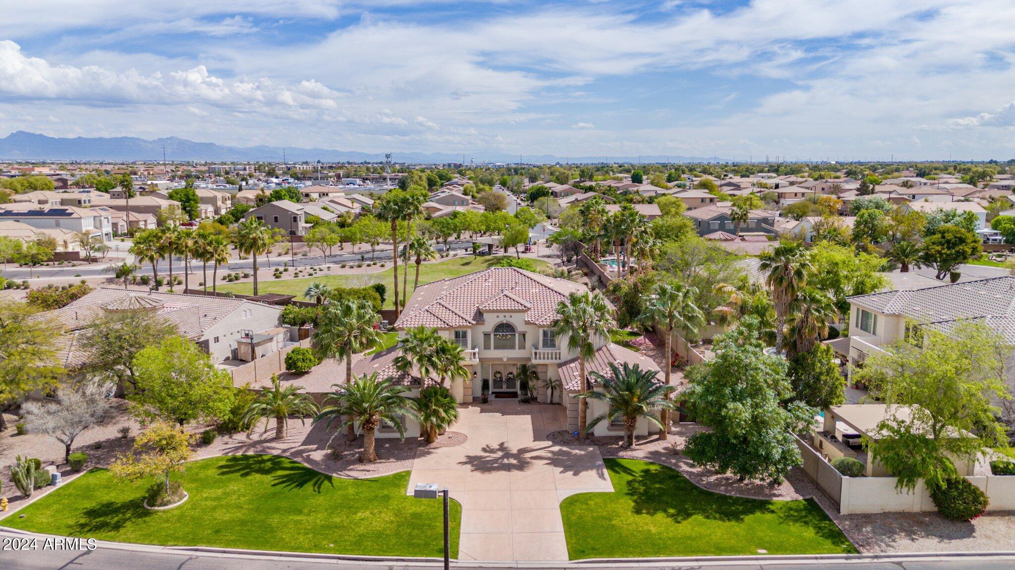 2517 South Constellation Way Gilbert, AZ 85295 - Photo 17 of 105 17-web-or-mls-DJI_20240319124244_0042_D(
