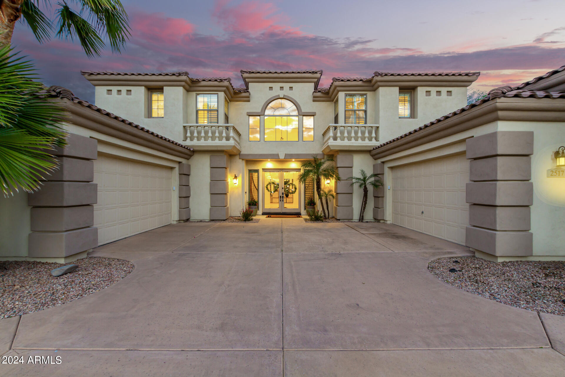 2517 South Constellation Way Gilbert, AZ 85295 - Photo 7 of 105 a view of a large building