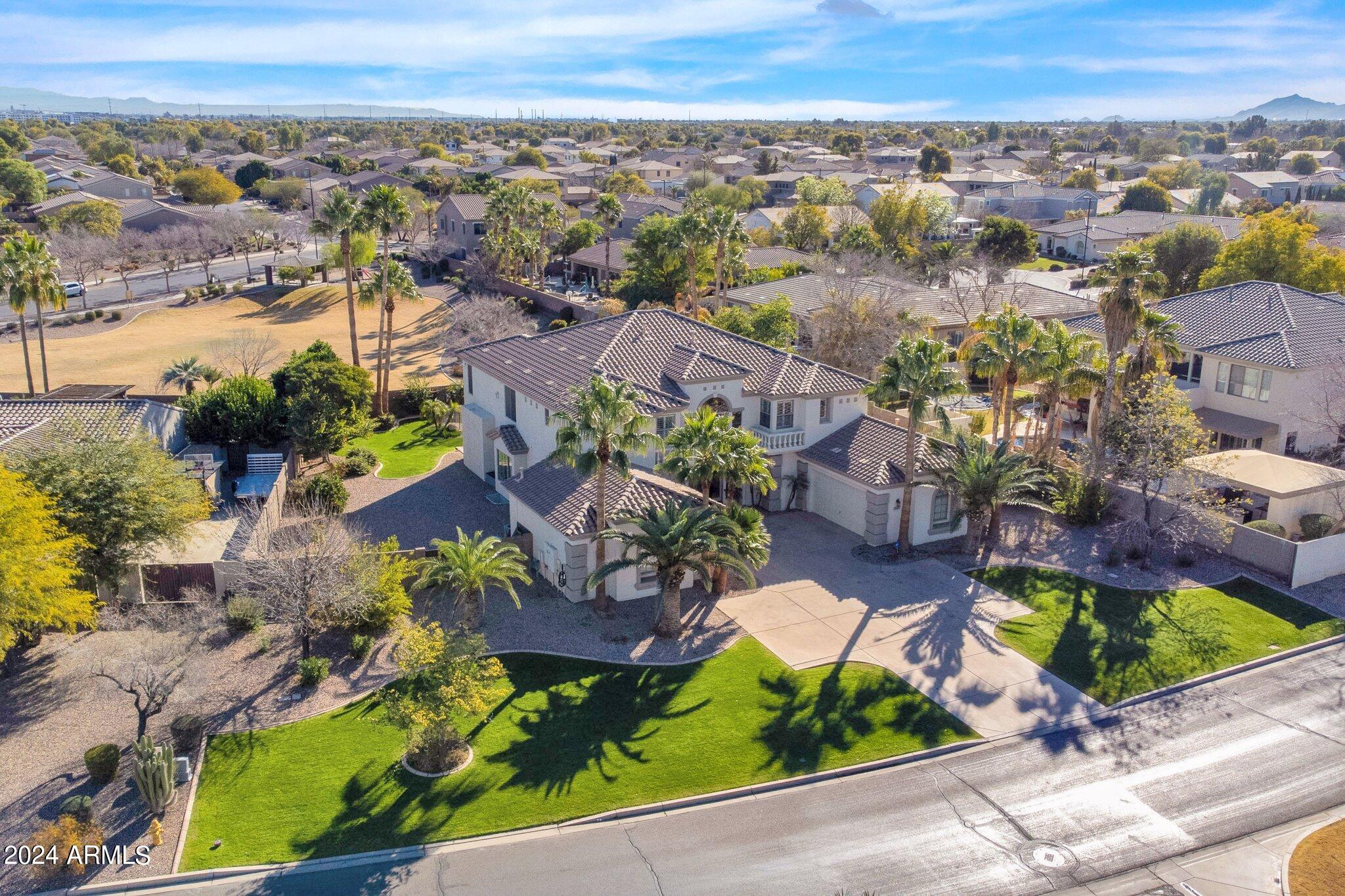 2517 South Constellation Way Gilbert, AZ 85295 - Photo 92 of 105 4-web-or-mls-DJI_0406