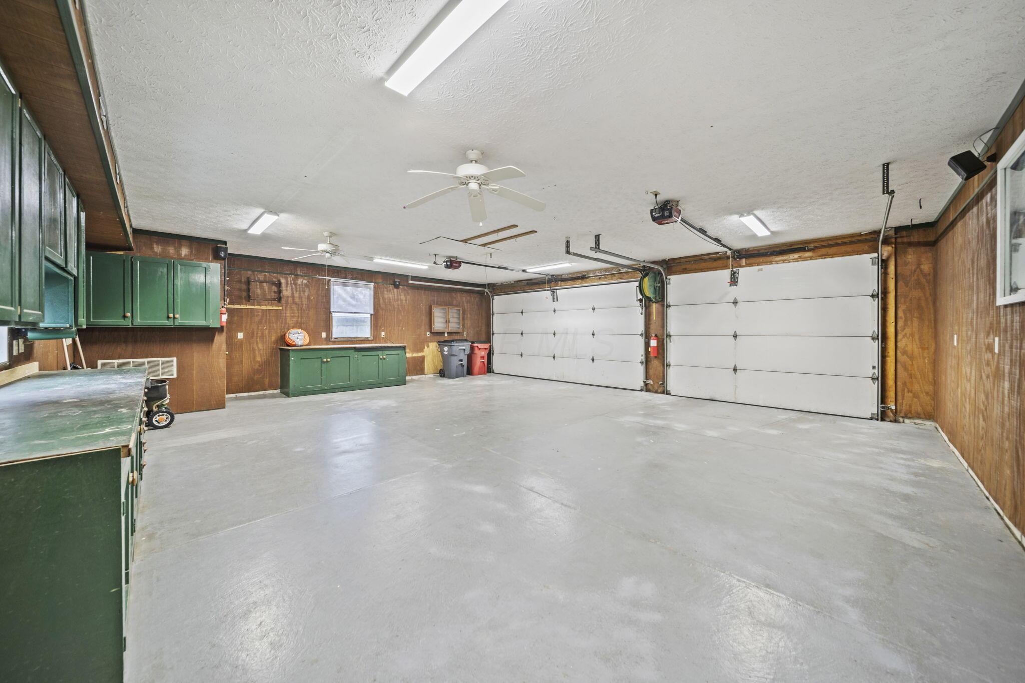 4384 Leppert Road Hilliard, OH 43026 - Photo 52 of 76 Garage
