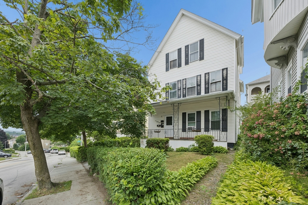 188 Vernon Street Worcester, MA 01607 - Photo 1 of 42
