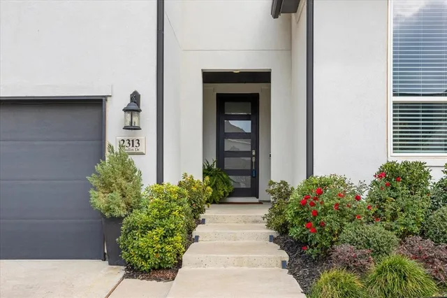 $785,000 | 2313 Sandlin Drive, Fort Worth, TX 76008