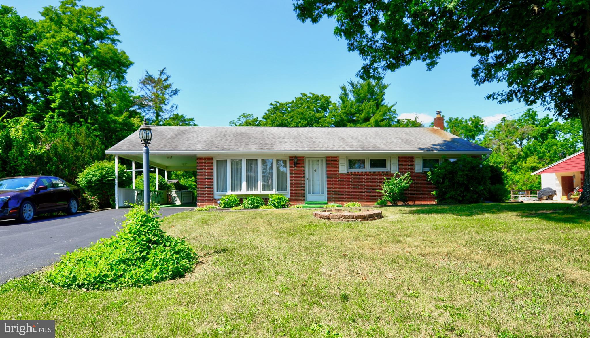 448 Springlake Road Harrisburg, PA 17112 - Photo 1 of 36 Gallery Image 1