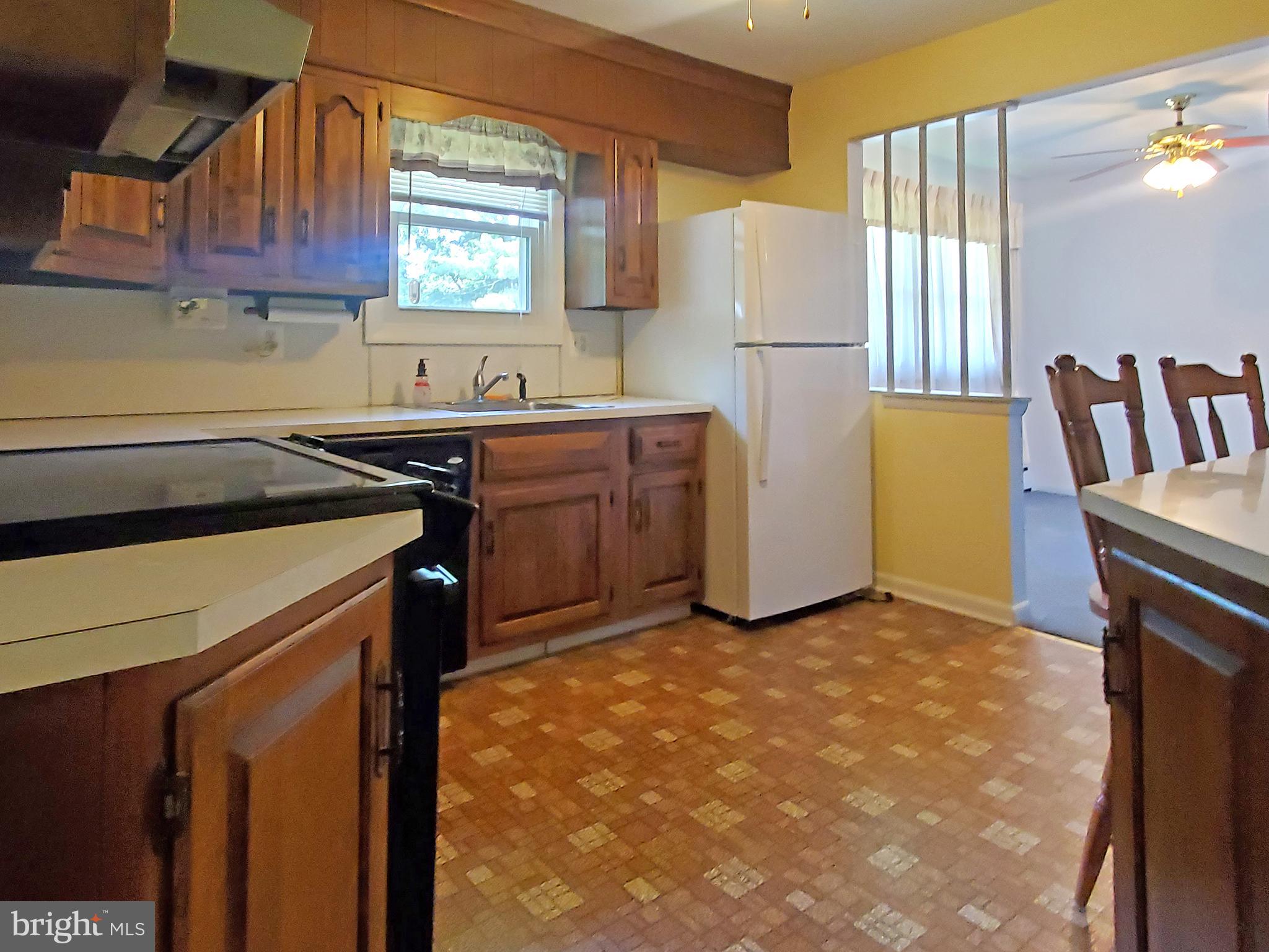 448 Springlake Road Harrisburg, PA 17112 - Photo 11 of 36 Gallery Image 11