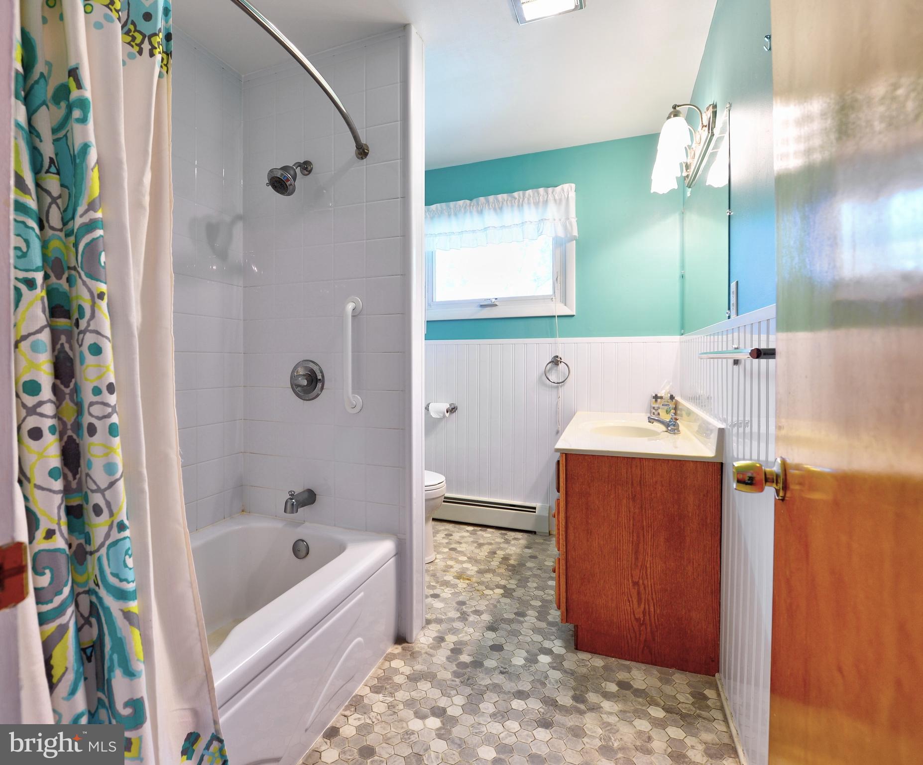 448 Springlake Road Harrisburg, PA 17112 - Photo 14 of 36 Gallery Image 14