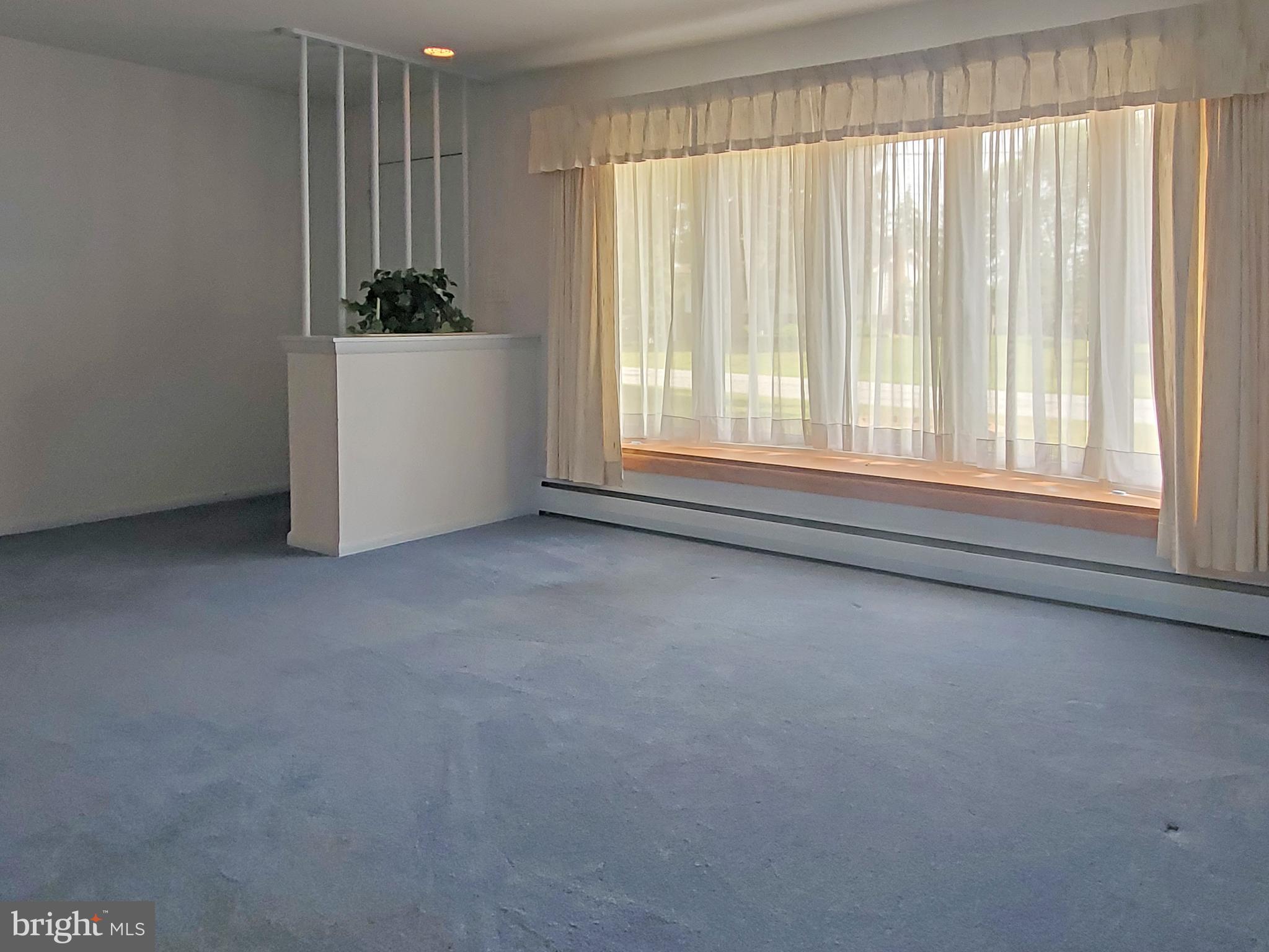 448 Springlake Road Harrisburg, PA 17112 - Photo 5 of 36 Gallery Image 5