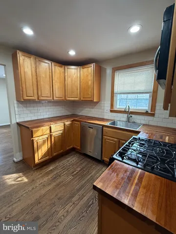 $2,600 | 2421 Ramblewood Drive, District Heights, MD 20747