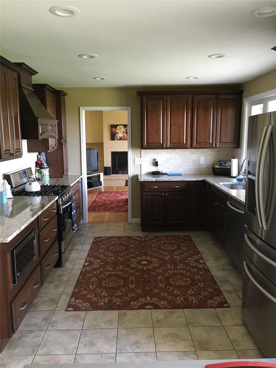 8033 East Summit Road Parker, CO 80138 - Photo 3 of 24 Gallery Image 3