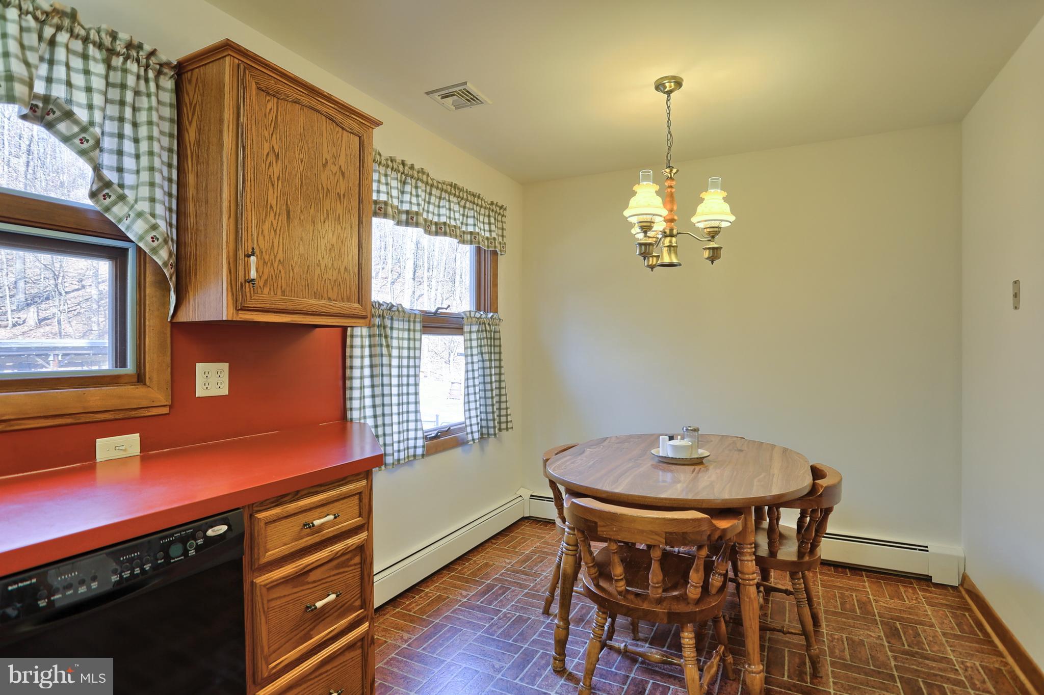 451 Hilltop Road Hummelstown, PA 17036 - Photo 14 of 37 Gallery Image 14