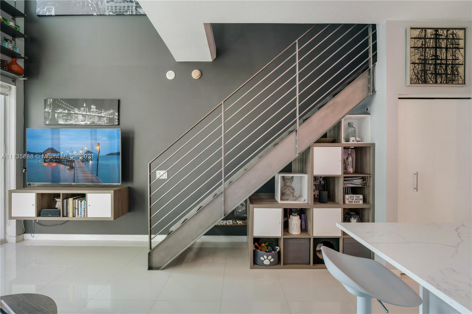 60 Southwest 13th Street, Unit 2204 Miami, FL 33130 - Photo 12 of 25 a view of entryway and workspace