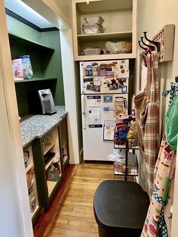 7 McGregory Road Sturbridge, MA 01566 - Photo 21 of 40 a room with furniture and a flat screen tv