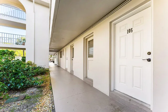 a view of a entryway