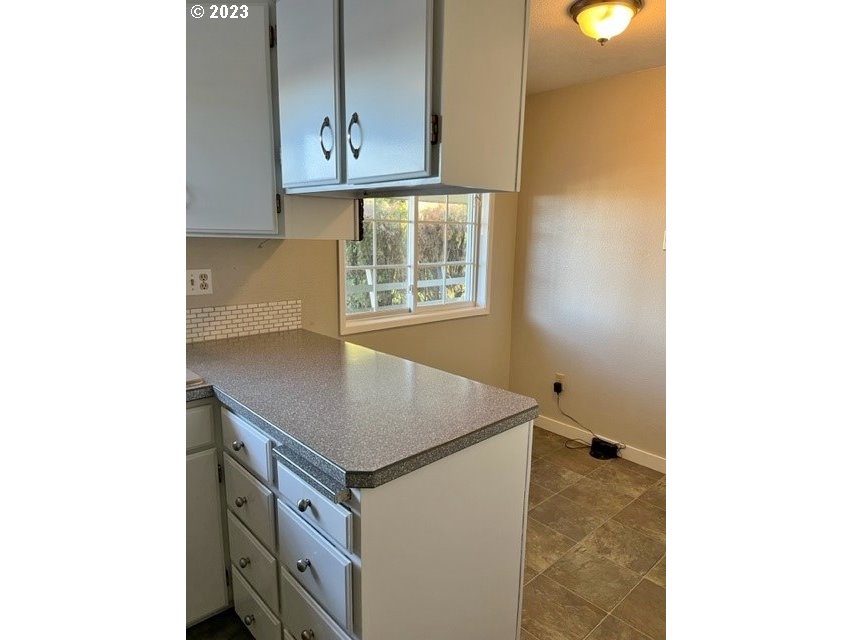 3331 Southwest Kirk Avenue Pendleton, OR 97801 - Photo 14 of 25 a view of utility room