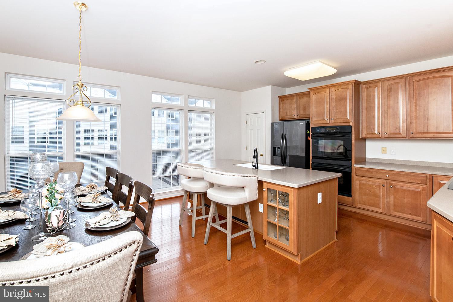 7 Swan Court Delran, NJ 08075 - Photo 2 of 36