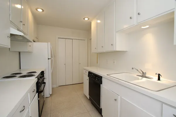 $1,750 | 1731 Commonwealth Street, Houston, TX 77006