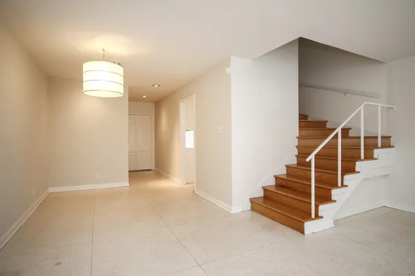 $1,750 | 1731 Commonwealth Street, Houston, TX 77006