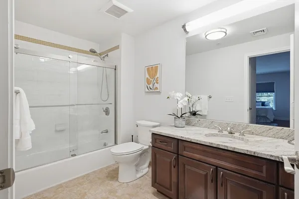 $3,100 | 855 Main Street, Unit 210, Woburn, MA 01801