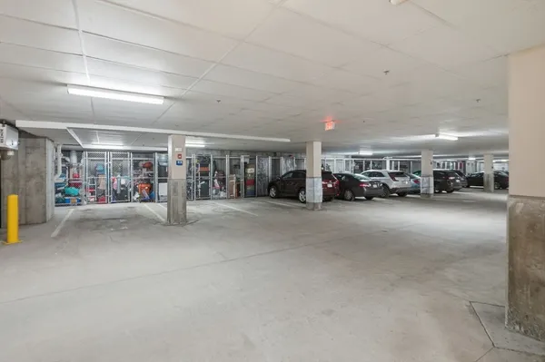 $3,100 | 855 Main Street, Unit 210, Woburn, MA 01801