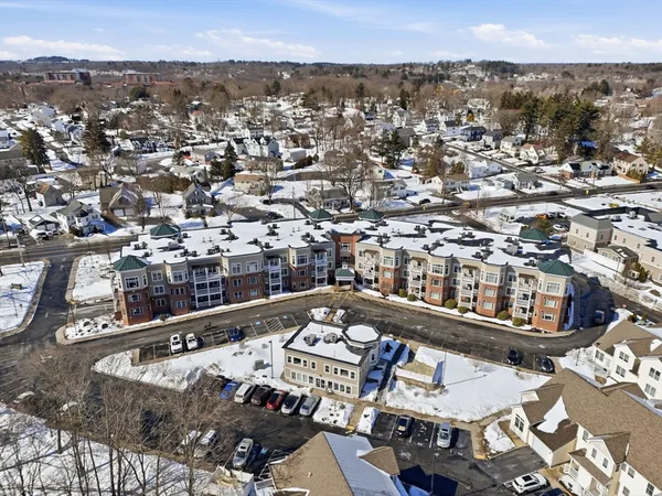 $3,100 | 855 Main Street, Unit 210, Woburn, MA 01801