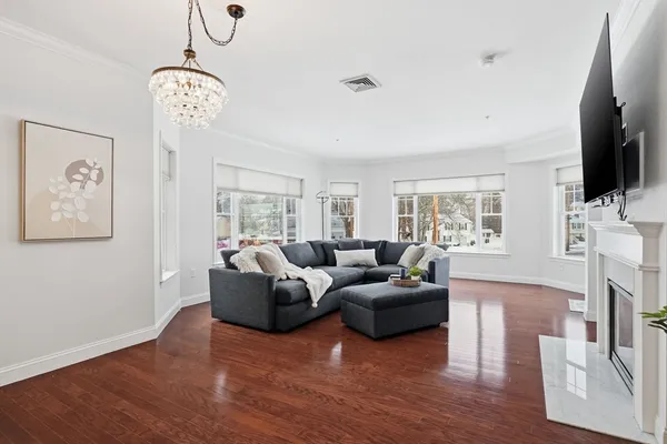 $3,100 | 855 Main Street, Unit 210, Woburn, MA 01801