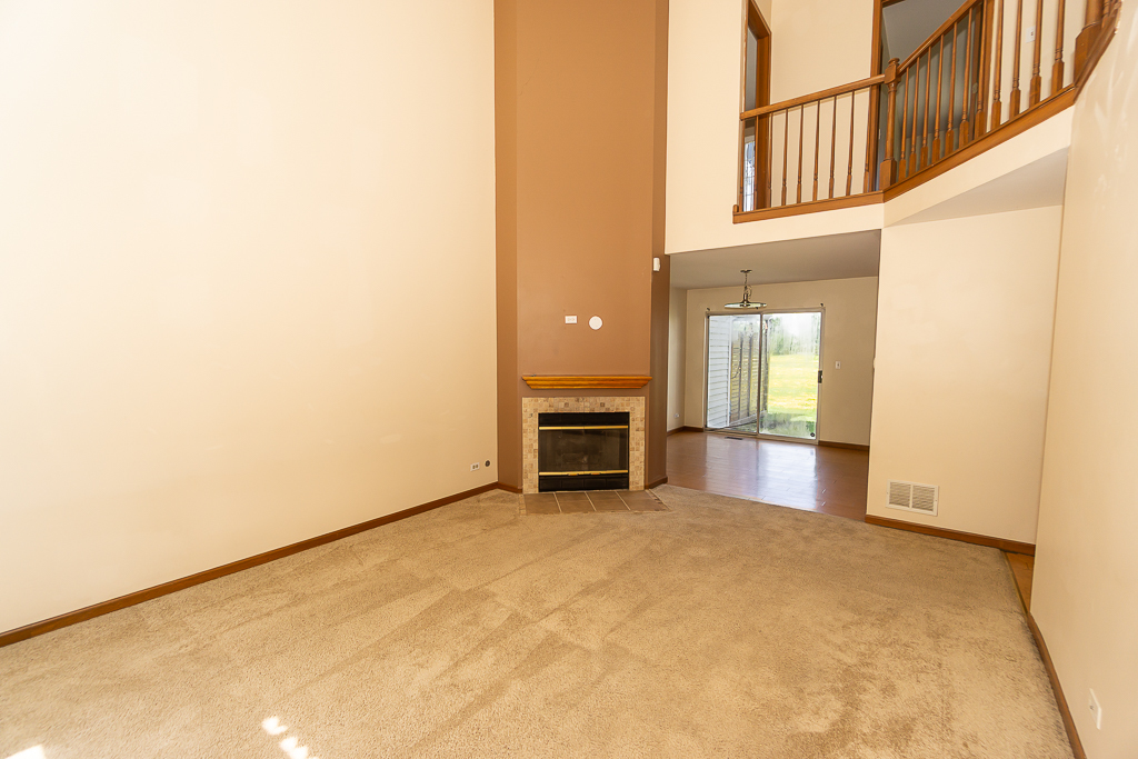 1174 Longford Road Bartlett, IL 60103 - Photo 2 of 25