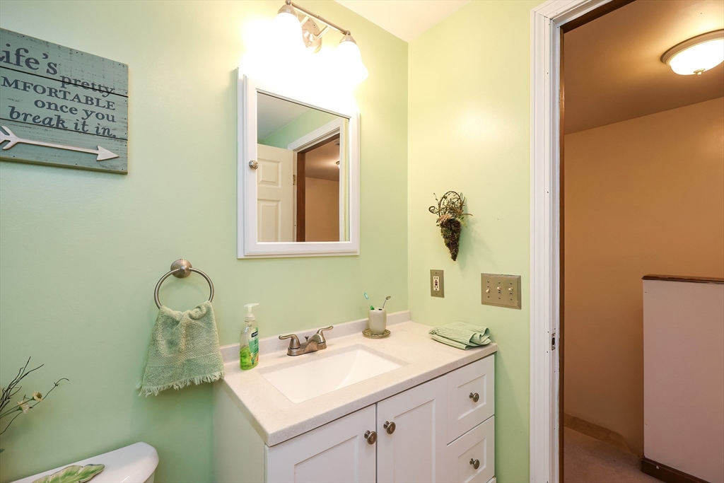17 Bixby Road, Unit 4 Spencer, MA 01562 - Photo 17 of 27 Gallery Image 17