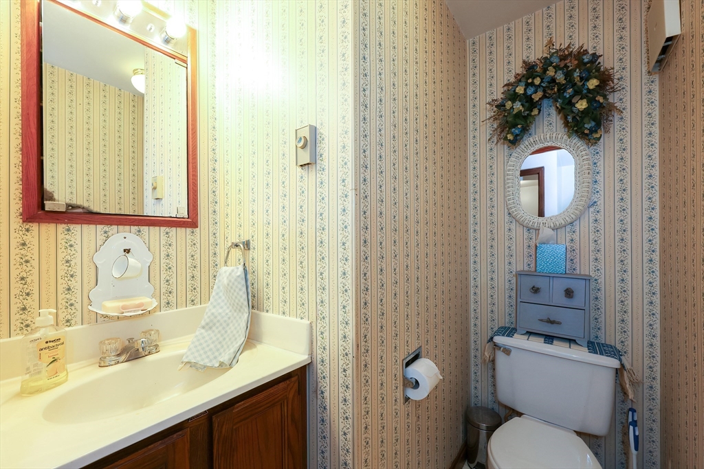 17 Bixby Road, Unit 4 Spencer, MA 01562 - Photo 19 of 27 Gallery Image 19