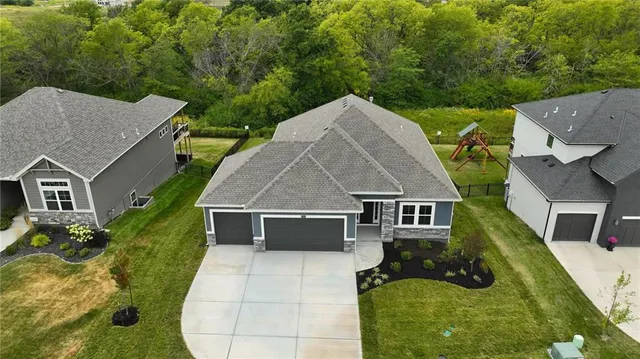 $674,900 | 10504 North Mulberry Street, Kansas City, MO 64155