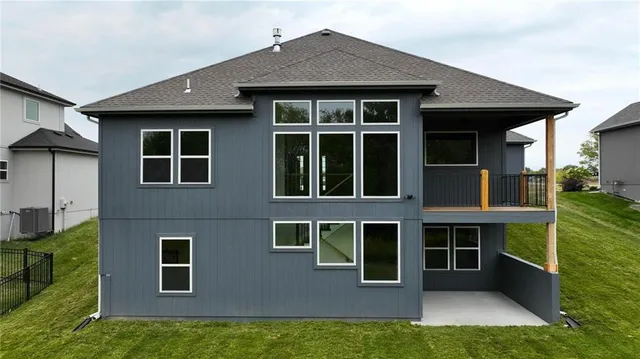 $674,900 | 10504 North Mulberry Street, Kansas City, MO 64155