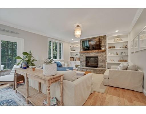 12 Abbey Road Merrimac, MA 01860 - Photo 1 of 23 Gallery Image 1