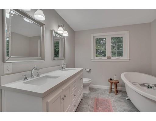 12 Abbey Road Merrimac, MA 01860 - Photo 14 of 23 Gallery Image 14