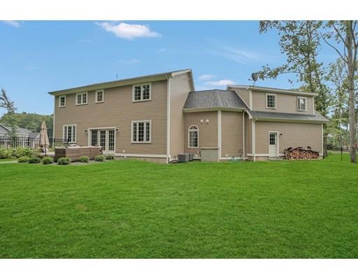 12 Abbey Road Merrimac, MA 01860 - Photo 17 of 23 Gallery Image 17