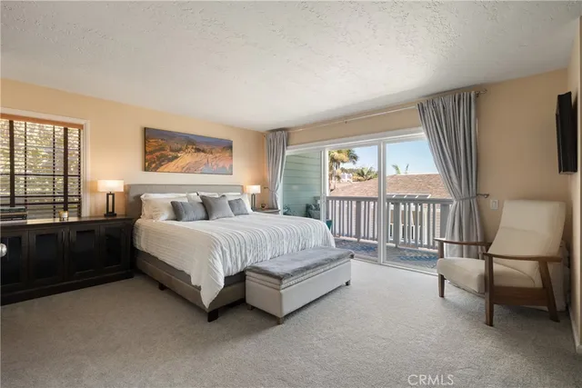 $2,670,000 | 994 Bayside Cove, Unit 611, Newport Beach, CA 92660