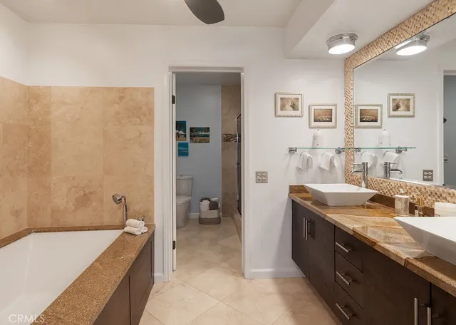 $2,670,000 | 994 Bayside Cove, Unit 611, Newport Beach, CA 92660