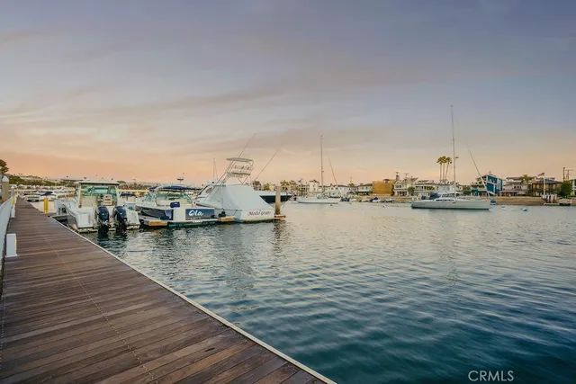 $2,670,000 | 994 Bayside Cove, Unit 611, Newport Beach, CA 92660