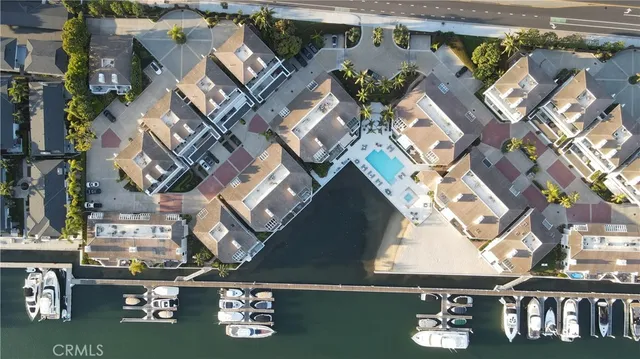 $2,670,000 | 994 Bayside Cove, Unit 611, Newport Beach, CA 92660