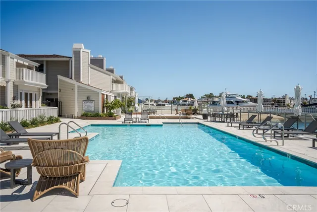$2,670,000 | 994 Bayside Cove, Unit 611, Newport Beach, CA 92660