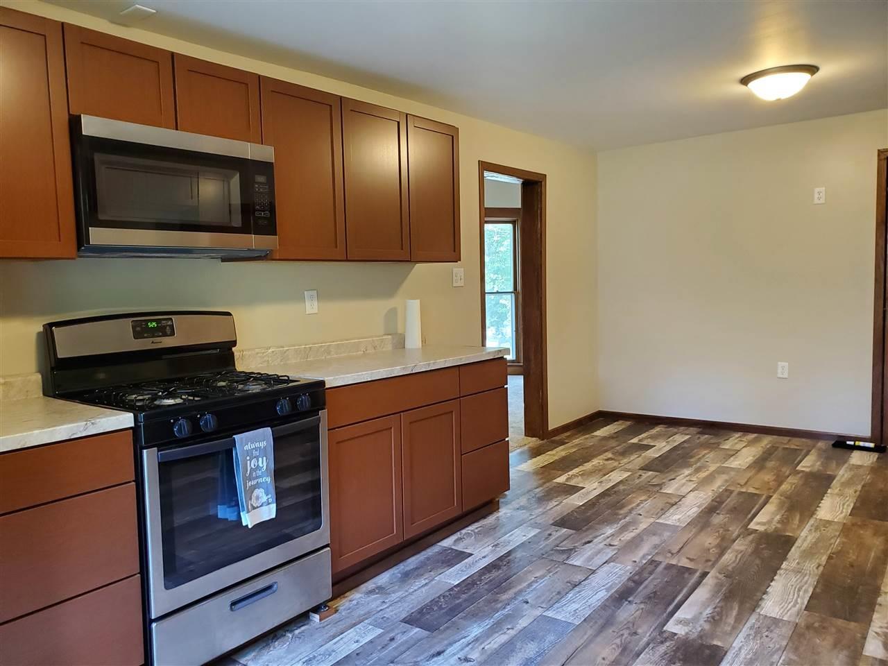 190 Washburn Street Riverside, IA 52327 - Photo 4 of 23 Gallery Image 4
