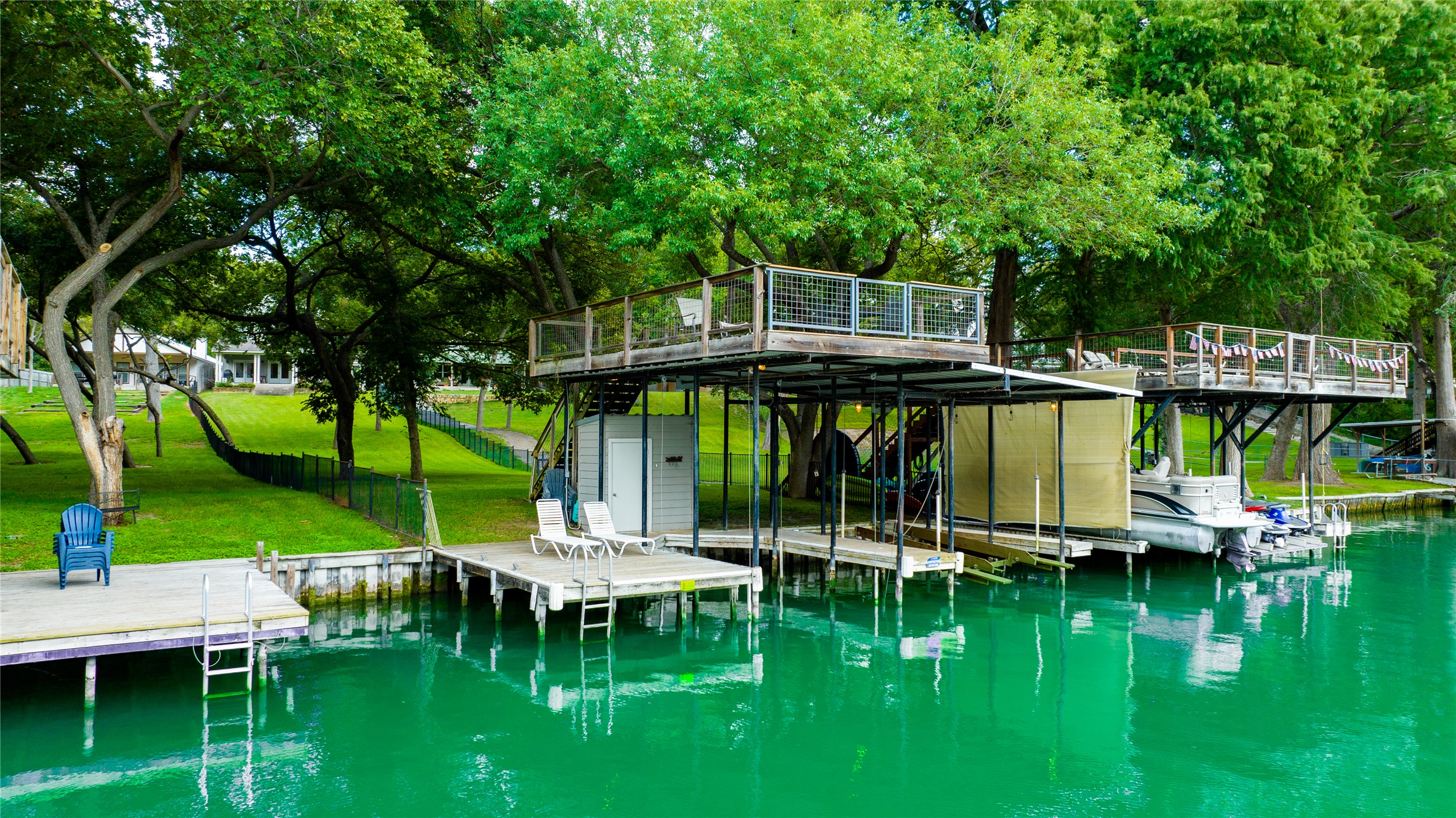 1035 Timber Elm Seguin, TX 78155 - Photo 4 of 35 Boat decks and docks on Lake MeQueeney