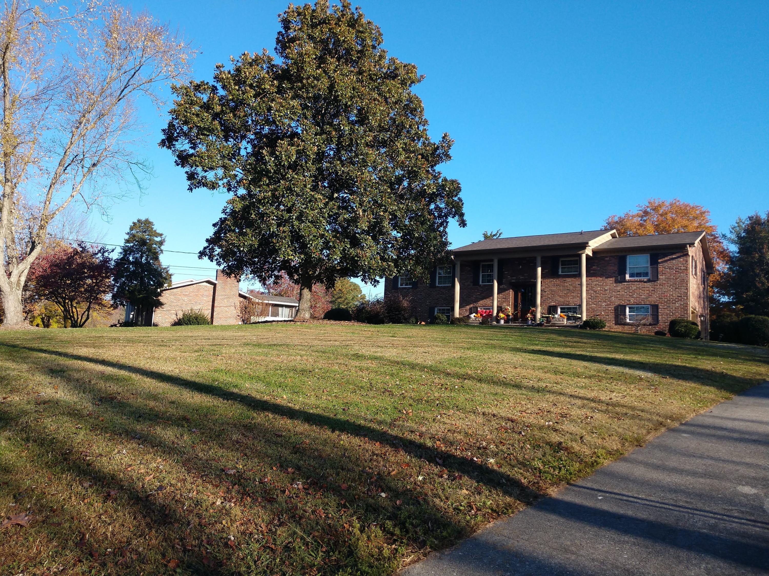 1/2 AN ACRE