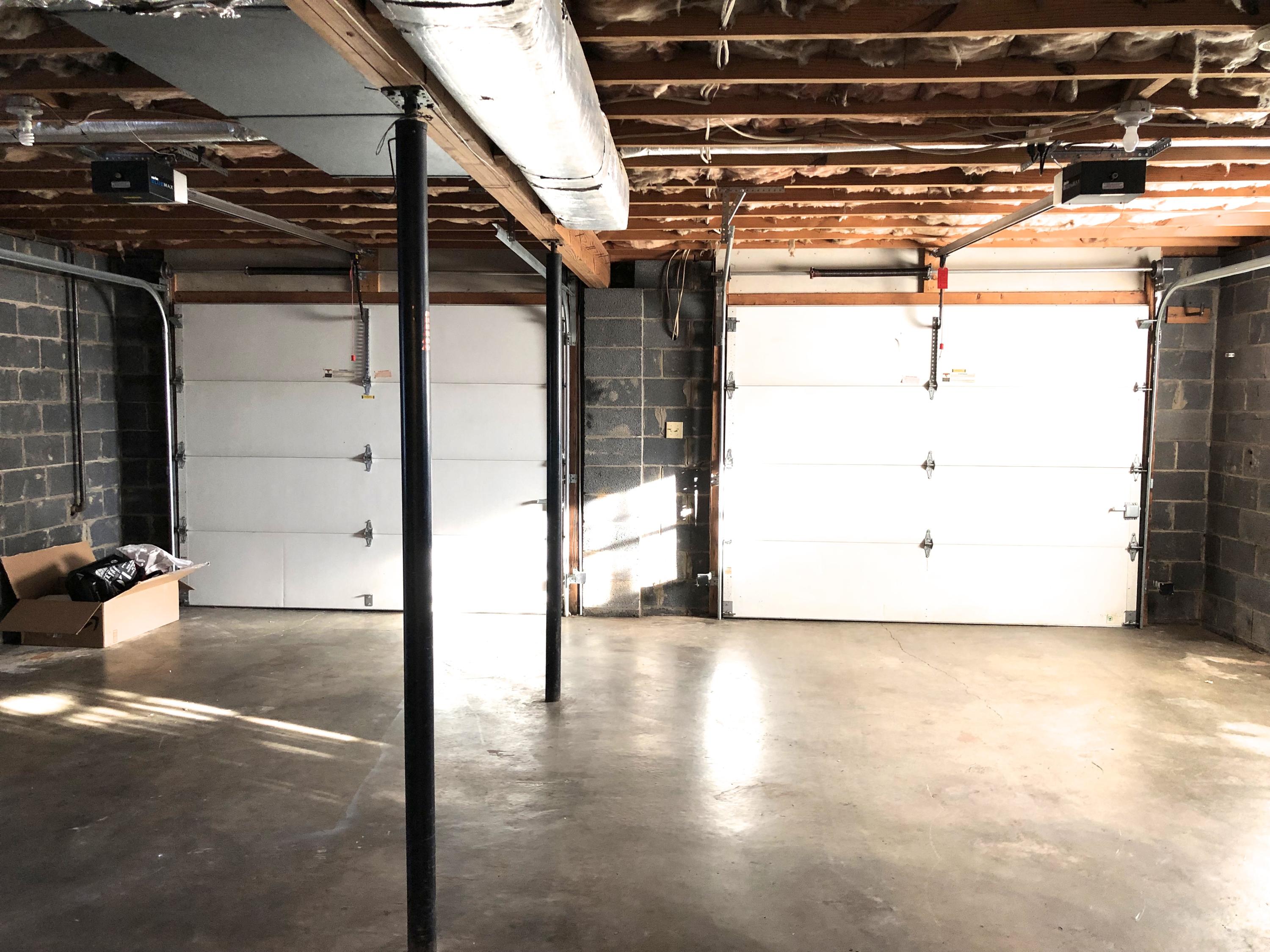 320 Highfield Road Knoxville, TN 37923 - Photo 27 of 29 2 CAR GARAGE