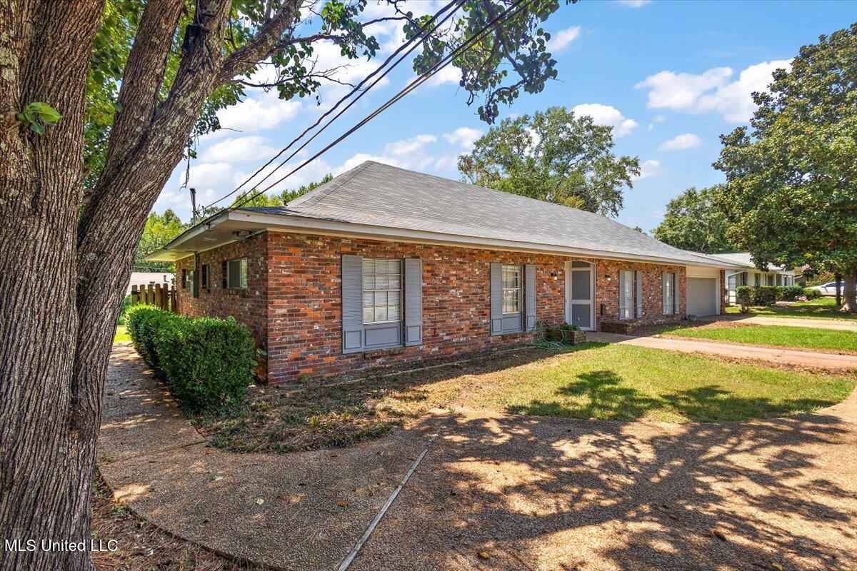 5807 South Pear Orchard Road Jackson, MS 39211 - Photo 2 of 26 02-HTP250816YY7GE-FrontLeftCorner-PHOTO-