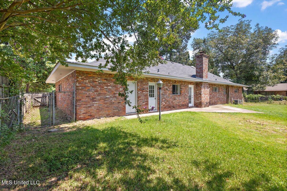 5807 South Pear Orchard Road Jackson, MS 39211 - Photo 23 of 26 23-HTP250816YY7GE-RearLeftCorner-PHOTO-2