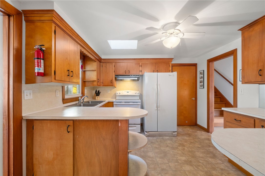 103 Angell Road Lincoln, RI 02865 - Photo 11 of 40 Gallery Image 11