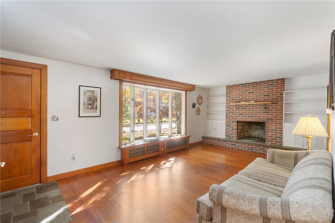 103 Angell Road Lincoln, RI 02865 - Photo 5 of 40 Gallery Image 5