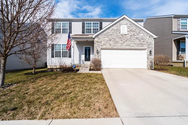 $377,000 | 94 Sandburg Drive, Lithopolis, OH 43136