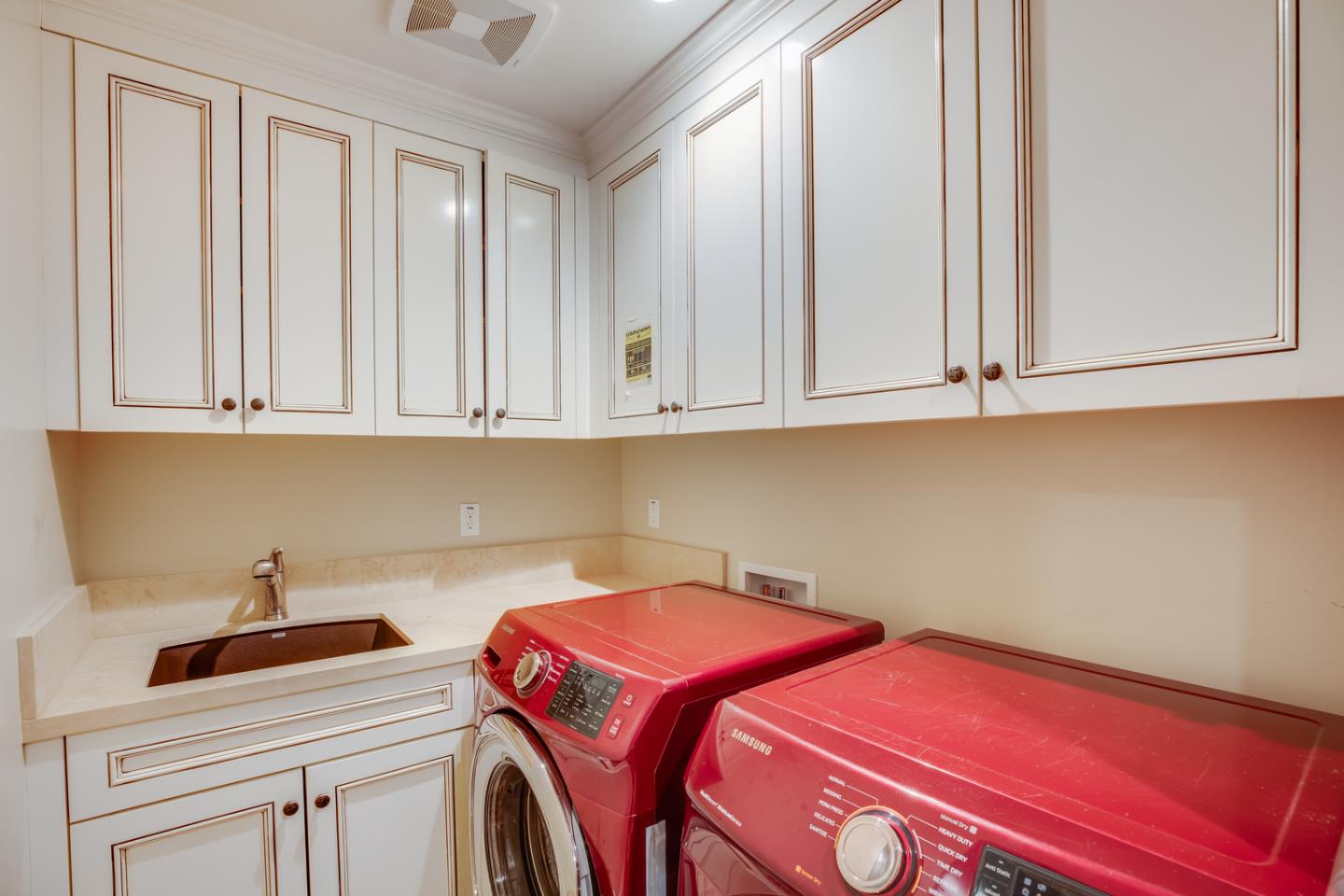 2446 Cherry Avenue San Jose, CA 95125 - Photo 34 of 49 a utility room with dryer and washer
