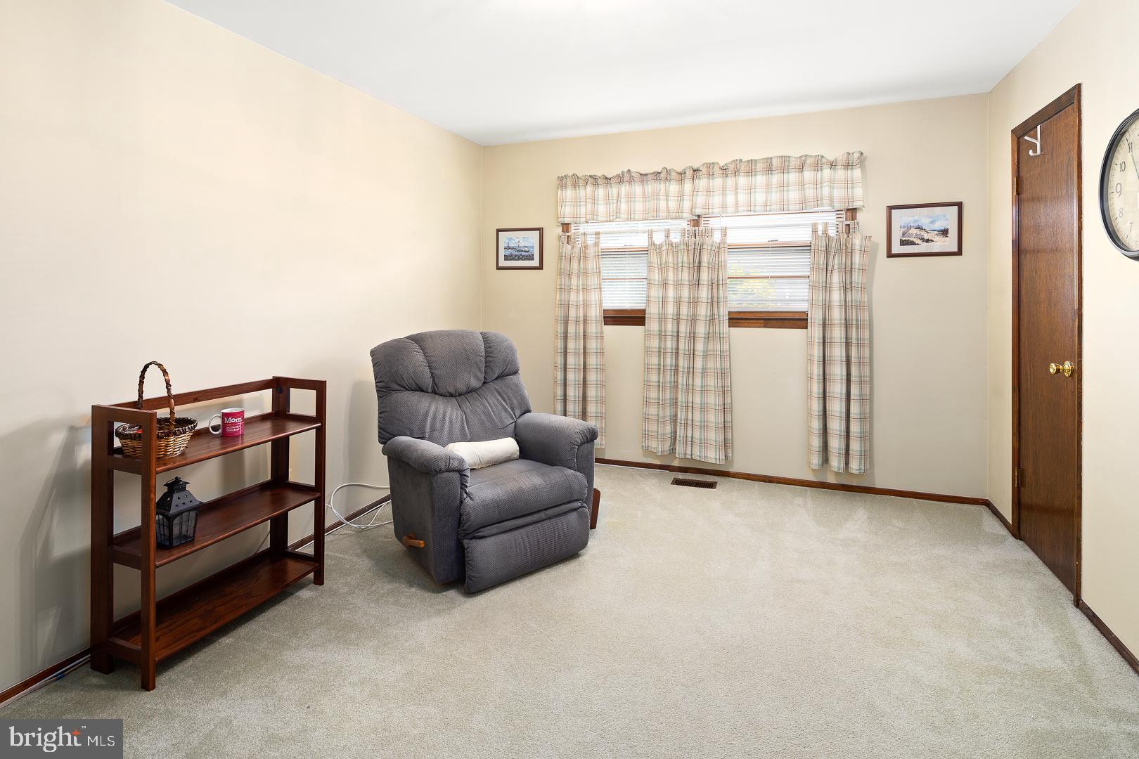 19 Baggaley Road Hamilton, NJ 08690 - Photo 14 of 24