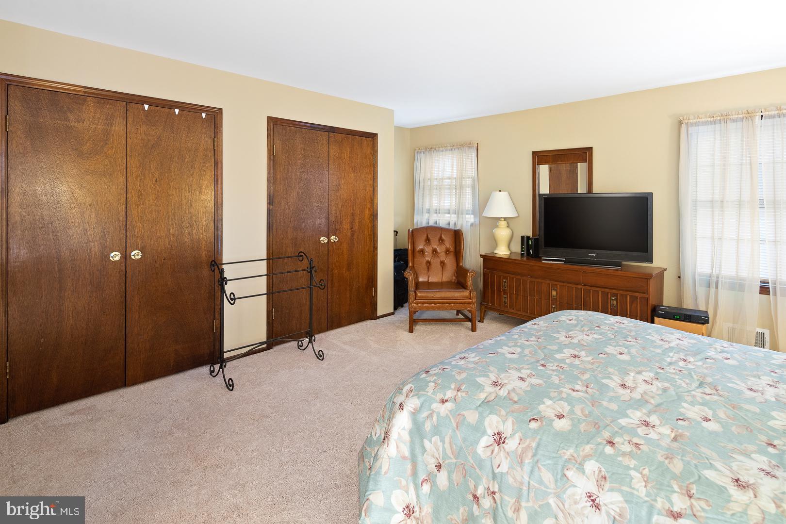 19 Baggaley Road Hamilton, NJ 08690 - Photo 20 of 24